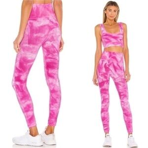 💗 Free People Movement Good Karma Pink Tie-Dye Leggings NWT M/L